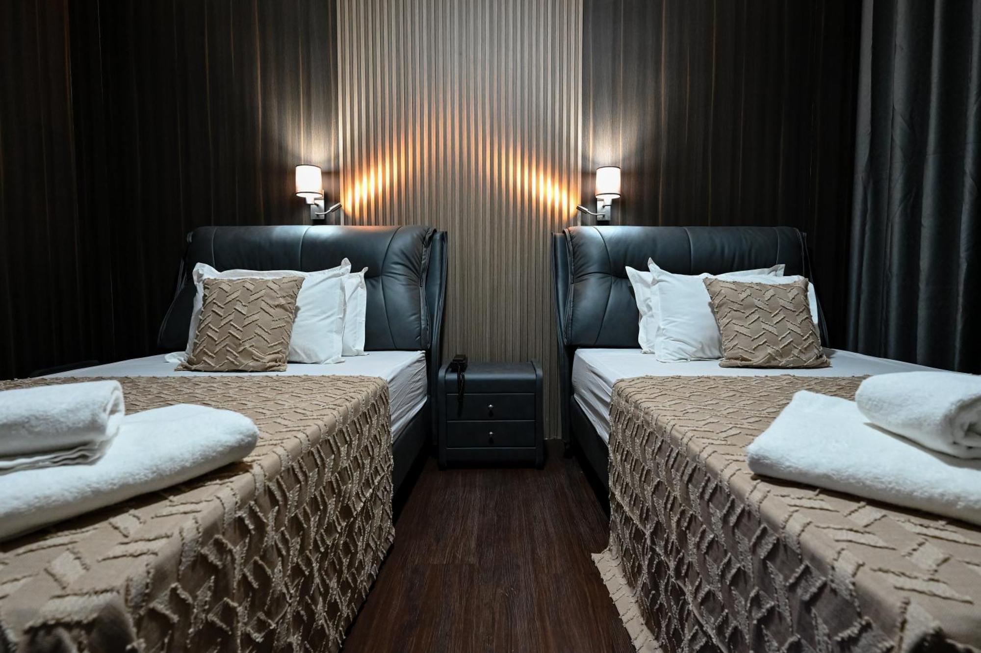 Grey Star Hotel เนโกทิโน ภายนอก รูปภาพ